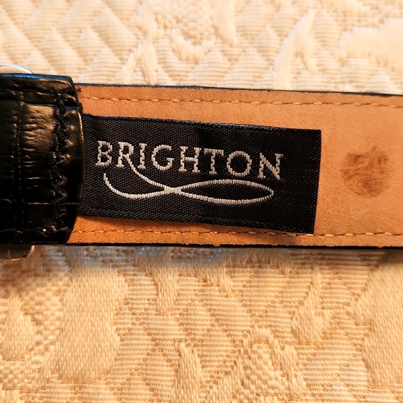 Women's Vintage Leather Brighton Belt - Picture 5 of 5